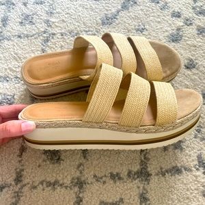 Universal Thread Platform Sandal